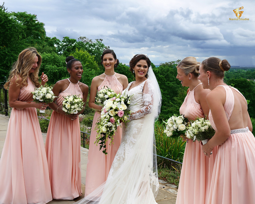 Arossi-Irani 
 Persian Bride and her friends having fun Just before Aghd Ceremony in Richmond park London. Photographed By Hamid Saboury Persian wedding photographer in London United Kingdom 
 Keywords: Iranian wedding London